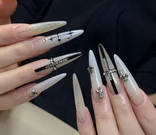 ネイル Pure&Rich Nailのネイルデザイン