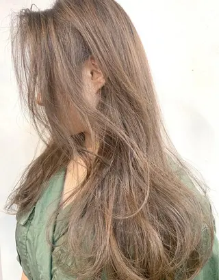 ロング カラー ハイレイヤー/顔周り /レイヤーカットのヘアスタイル