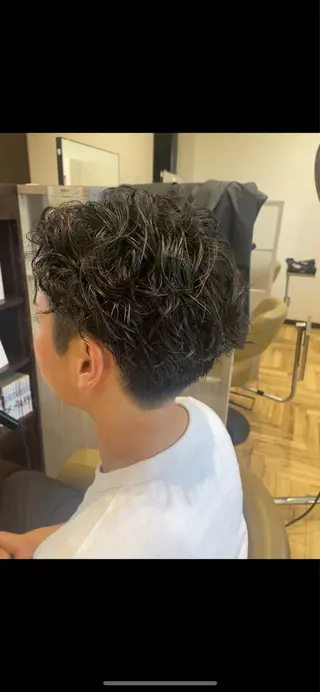 パーマ 中村 誠也のヘアスタイル