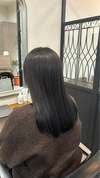 ミディアム カラー 堀川 希歩のヘアスタイル