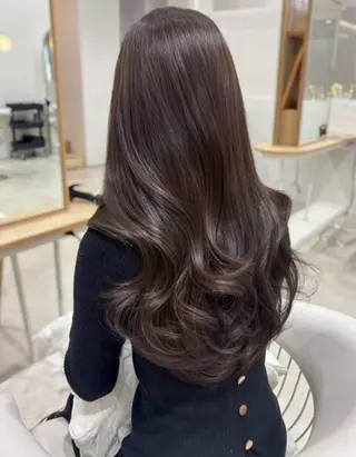 ロング カラー mana /レイヤーカットのヘアスタイル