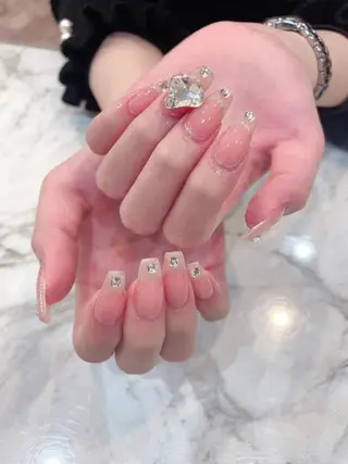 ネイル u1salon所属・ゆい ユイのネイルデザイン