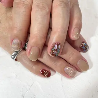 ネイル nail.gorin所属・吉村 優子のネイルデザイン