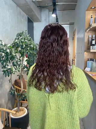 ロング カラー パーマ Yahiko ハイトーンのヘアスタイル