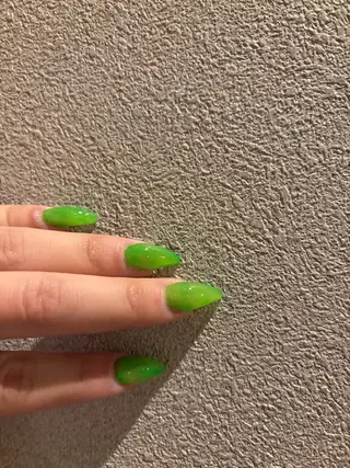 ネイル クイーンステラ所属・眞鍋 歩のネイルデザイン