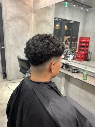 ショート メンズ 【明大前フェード/ メンズパーマ/岳】のヘアスタイル