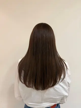 ロング レナークアリア 梅津美憂のヘアスタイル