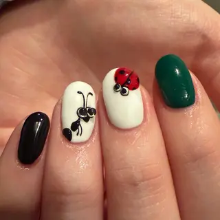 ネイル 𝐫𝐚𝐢 𝐧𝐚𝐢𝐥の眉毛・アイブロウイメージ