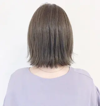 ミディアム カラー 色白に見える暗髪 梅田・増田のヘアスタイル