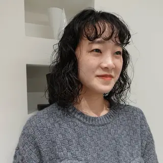 ミディアム パーマ ヘアアレンジ 🌐サトウ リョウ🌐のヘアスタイル