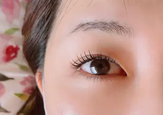 マツエク・マツパ eyelash/eyebrow　salon Fika所属・水軒 朋美のマツエク・マツパデザイン