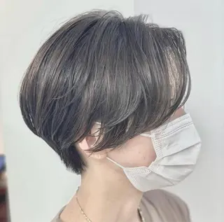 ショート カラー ✨オール年代🆗 🤍内田亜由子のヘアスタイル