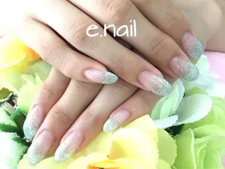 ネイル e.nail所属・和賀井 恵理のネイルデザイン