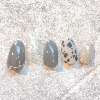 ネイル Momoka 𓅿𖤣𖥧のネイルデザイン