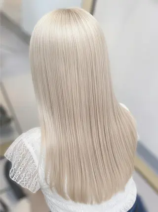 ロング 村岡彩優/松本 /ブリーチ/艶カラーのヘアスタイル