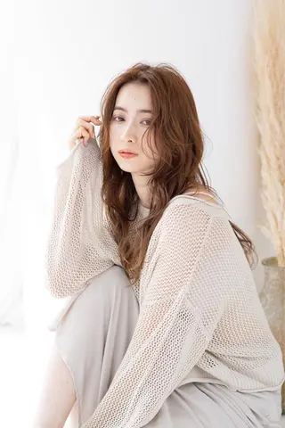 ロング カラー シモカワ マシロのヘアスタイル