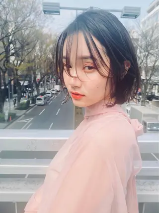 ショート MUSASHI ブリーチカラー◎のヘアスタイル