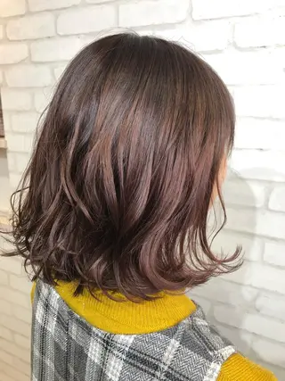 ミディアム 🦄コグレケンタピ ンクカラー🎨パーマのヘアスタイル