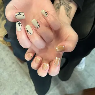 ネイル Trico Antique所属・岩本 杏のネイルデザイン