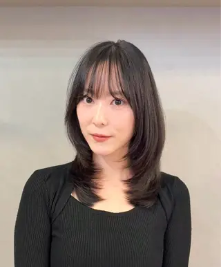 ミディアム カラー SALOWIN 新宿三丁目EAST所属・韓国レイヤー🇰🇷 layercut✂️のヘアスタイル