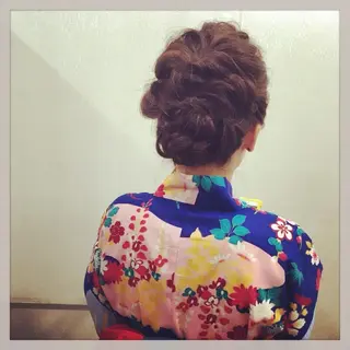 ロング カラー パーマ ヘアアレンジ 毛穴改善/脱毛 ネイル 川上久仁子のエステ・リラクイメージ