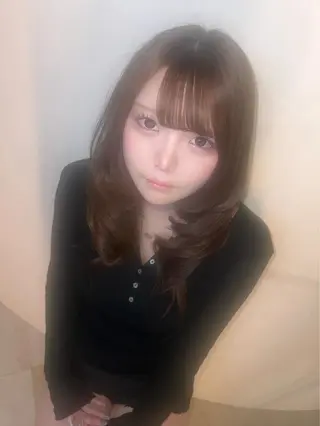 ロング AIRA/ブリーチ ‪/透明感カラーのヘアスタイル