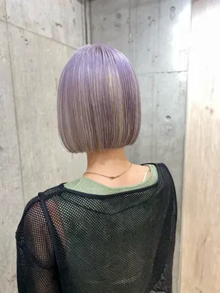 ショート カラー ⭐ハイトーンブリーチ ミルクティーピンクのヘアスタイル