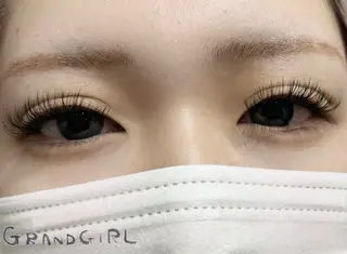 マツエク・マツパ GRANDGIRL所属・ヨシダ セリナのマツエク・マツパデザイン