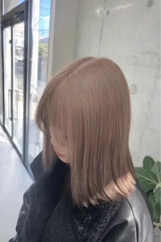 ミディアム ハイトーン特化/個室 RISE🩶のヘアスタイル