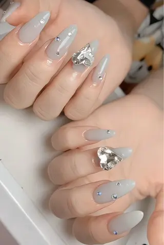 ネイル Hi Beauty 渋谷(ネイル、ハイパーナイフ6、脂肪れいきゃく、マッサージ＆エステサロン)所属・Hi beauty 渋谷のネイルデザイン