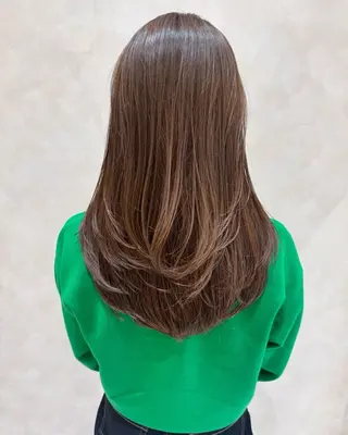 ロング 酸性ストレート 青木優磨のヘアスタイル