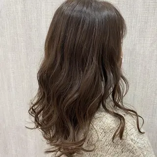 ミディアム カラー 🫧透け感⋆艶髪💎 山口アヤカのヘアスタイル