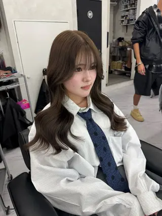 カラー 💛最強ハイトーン 🐝chan🍯のヘアスタイル