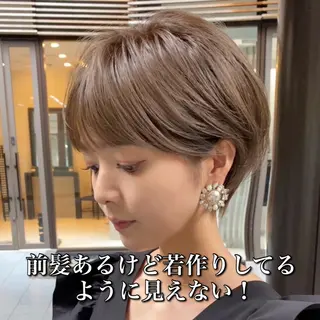 ショート カラー laff 新宿所属・切りっぱなしボブ レイヤー/縮毛矯正のヘアスタイル
