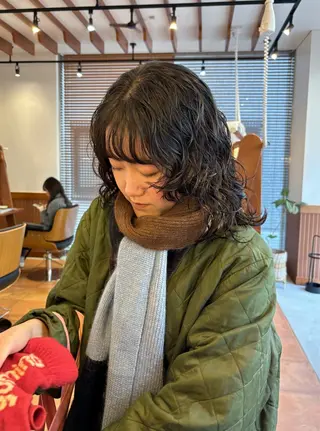 セミロング パーマ SASAnagano 堀内未梨のヘアスタイル