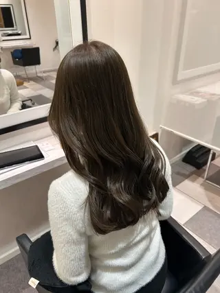 ロング カラー 中原 優美のヘアスタイル
