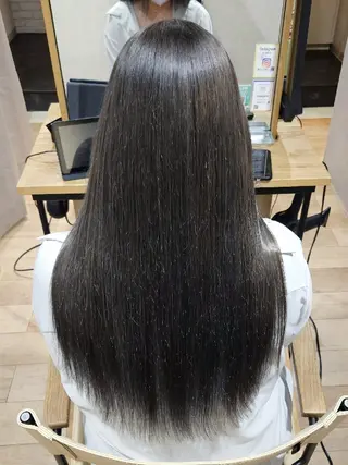 ロング カラー ACTOR所属・外戸口未優利 /ケドグチミユリのヘアスタイル