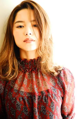 ミディアム カラー パーマ ヘアアレンジ 表参道Lise おおいしおりのヘアスタイル