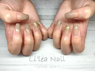 ネイル Li'leaNail AINAのネイルデザイン