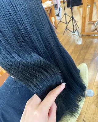 ロング カラー 荒木 ひろかのヘアスタイル