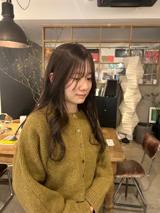 カラー 植田 瑠菜のヘアスタイル