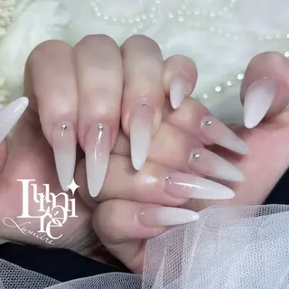 ネイル Lumière/ 超ロング/ワンホンのネイルデザイン