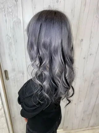 セミロング ゆぴ☾‪/推しカラー /ハイトーンのヘアスタイル