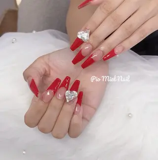 セミロング Pio Mielのネイルデザイン