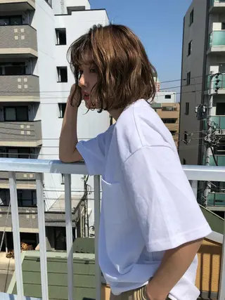 ショート カラー パーマ ヘアアレンジ 顔周りレイヤー/韓国 ブリーチminamiのヘアスタイル