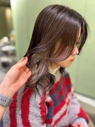 カラー 一條 乃亜のヘアスタイル