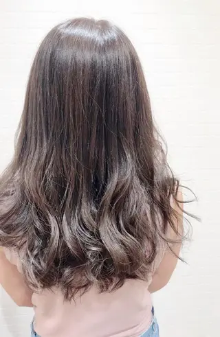 セミロング カラー GRANLUSSO 〜グランルッソ駅前店所属・木口 嘉美のヘアスタイル