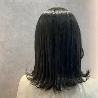 カラー 山川 里帆のヘアスタイル