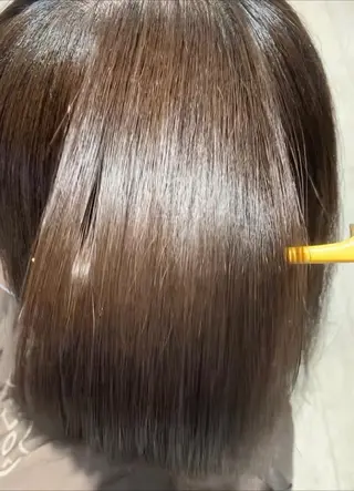 ミディアム ヘアデザインシュシュ所属・斉藤 三千夫のヘアスタイル