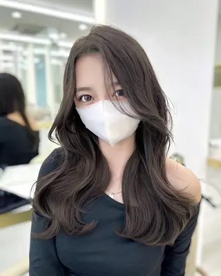 ロング 似合わせ/レイヤー /顔まわり/池田歩樹のヘアスタイル